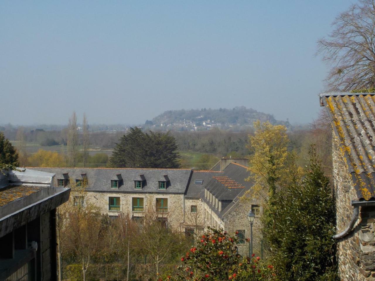 Hotel De Bretagne Dol Centre Ville - Hotel Et Restaurant Dol-de-Bretagne Exteriör bild
